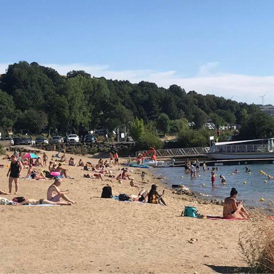 Maison Bord De Lac De Pareloup Salles-Curan Dış mekan fotoğraf